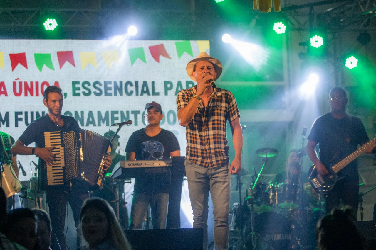 https://img-apiccammalls.imgix.net/eventos/0ollijfz1yk3akk/forr_do_sindifisco_1_AoYU6cYBrg.jpg
