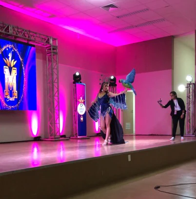 https://img-apiccammalls.imgix.net/eventos/rpjlq9o6ned4xjt/miss_teen_brasil_twc_3_PhFYZ6t5Ds.jpg